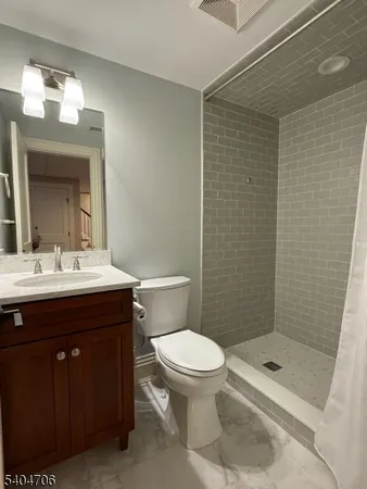 $2,275,000 | 5 Meadow Court, Madison, NJ 07940