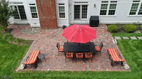 $2,275,000 | 5 Meadow Court, Madison, NJ 07940