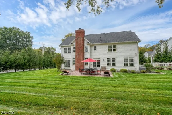$2,275,000 | 5 Meadow Court, Madison, NJ 07940