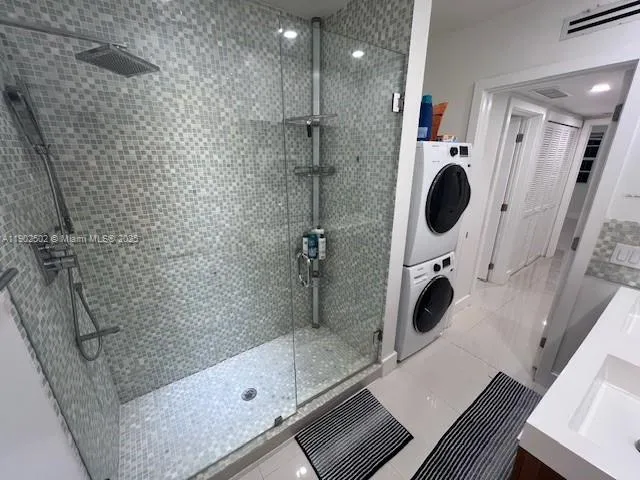 $2,900 | 1125 99th Street, Unit 12, Bay Harbor Islands, FL 33154