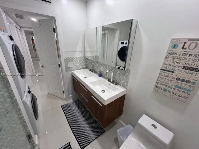 $2,900 | 1125 99th Street, Unit 12, Bay Harbor Islands, FL 33154