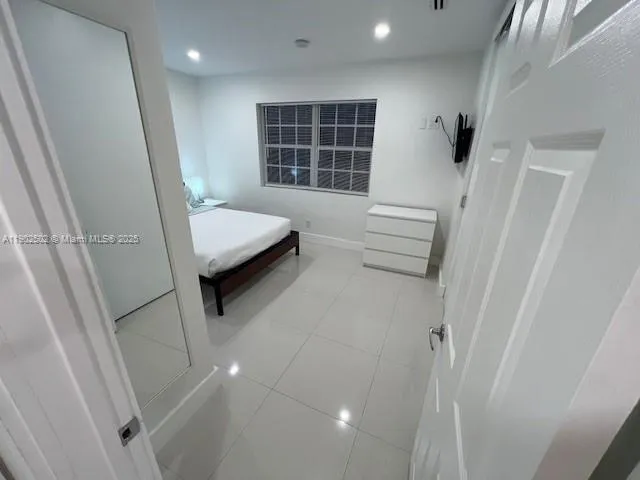 $2,900 | 1125 99th Street, Unit 12, Bay Harbor Islands, FL 33154