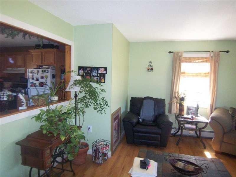 23 Arctic Station Road Orrington, ME 04474 - Photo 11 of 25 Living Room.