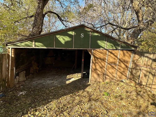 $55,000 | 45 South Arundel Street, Unit 41 S ARUNDEL ST, Emporia, KS 66801