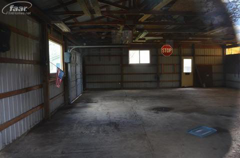 5255 Torrey Road Flint, MI 48507 - Photo 10 of 20 20181644-9.JPG