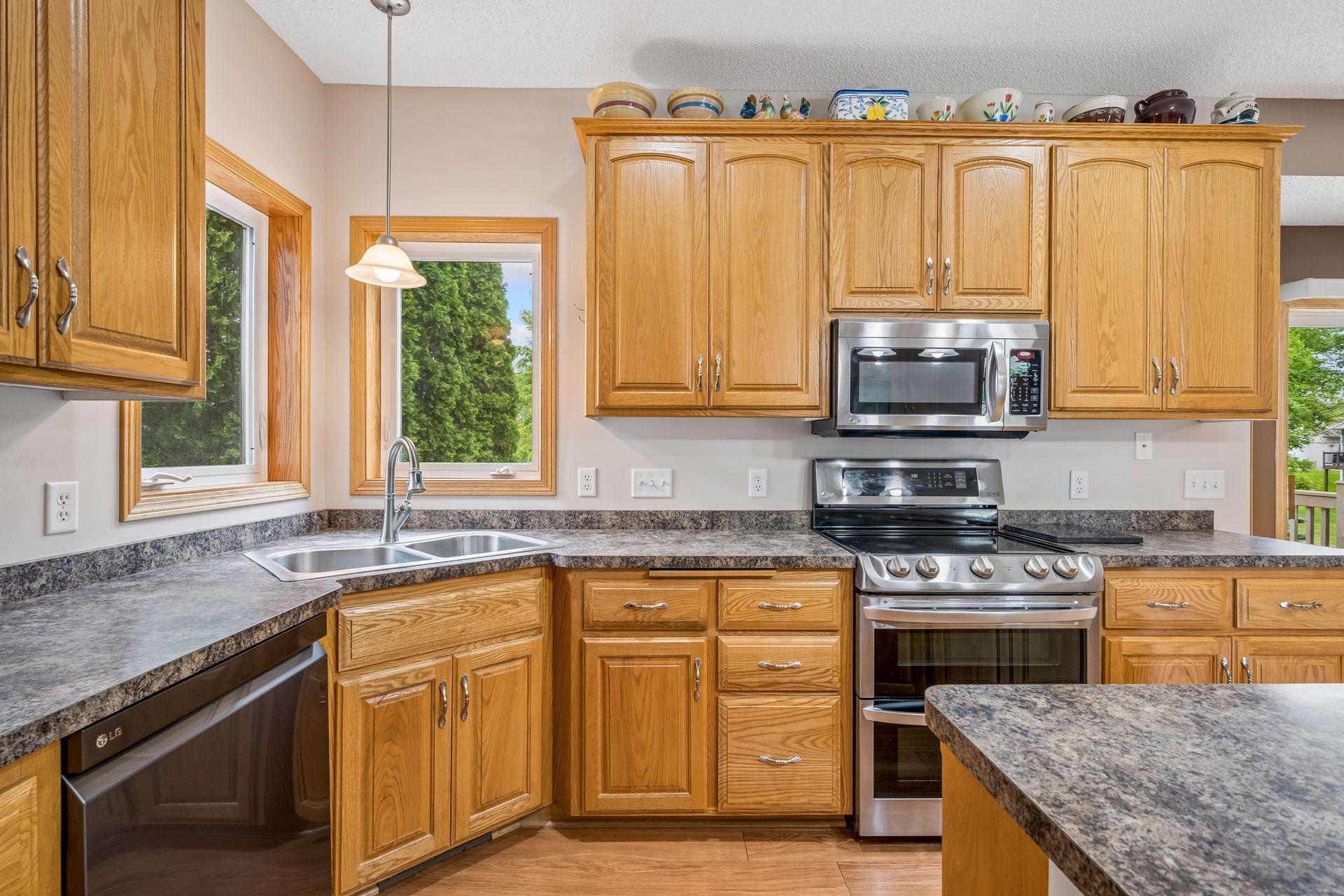 680 Kayla Lane Hanover, MN 55341 - Photo 10 of 60