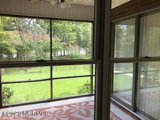 135 Pirates Road New Bern, NC 28562 - Photo 8 of 34 Screened Porch to Water