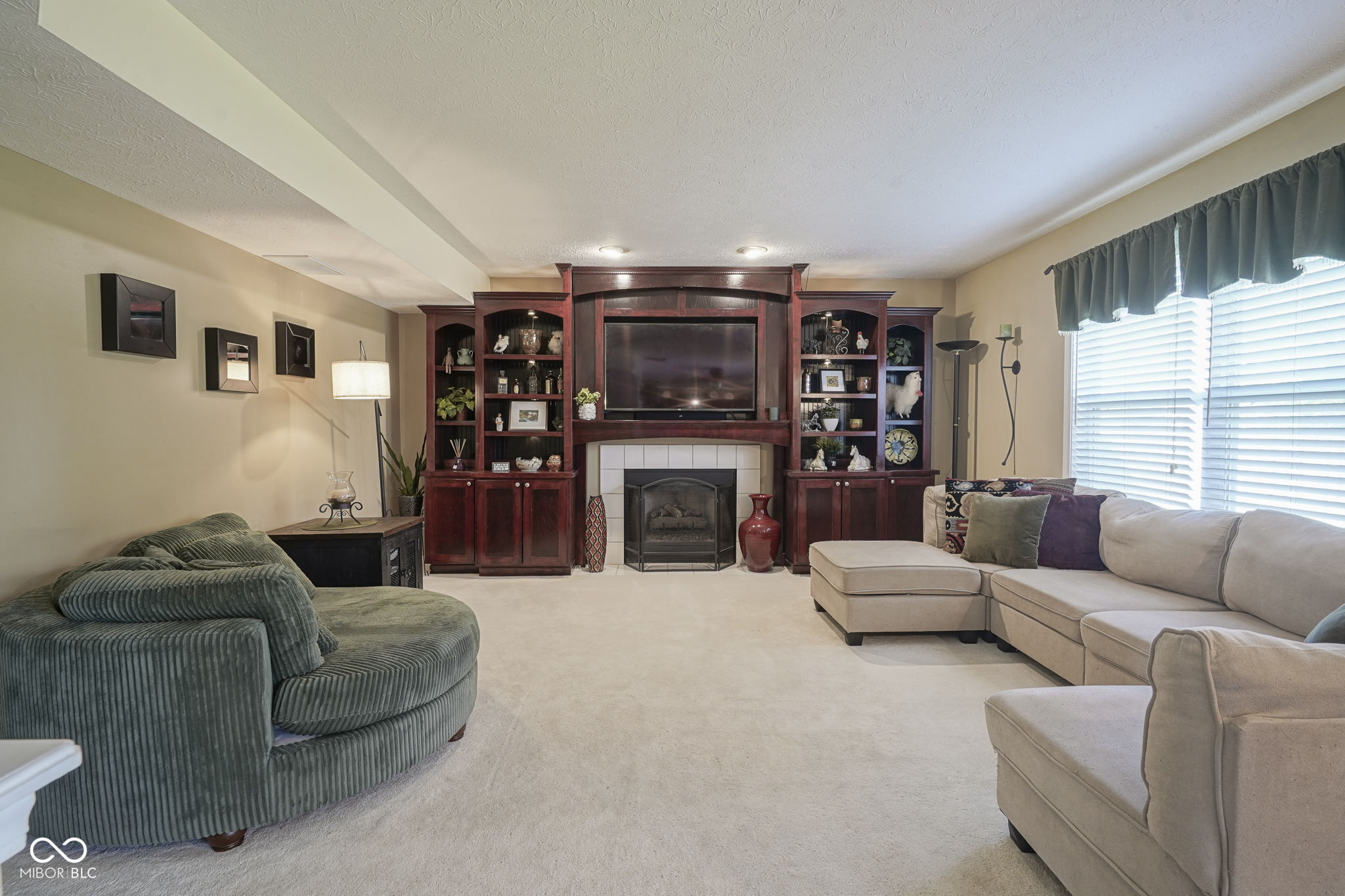 11458 Falling Water Way Fishers, IN 46037 - Photo 11 of 47 Gallery Image 11