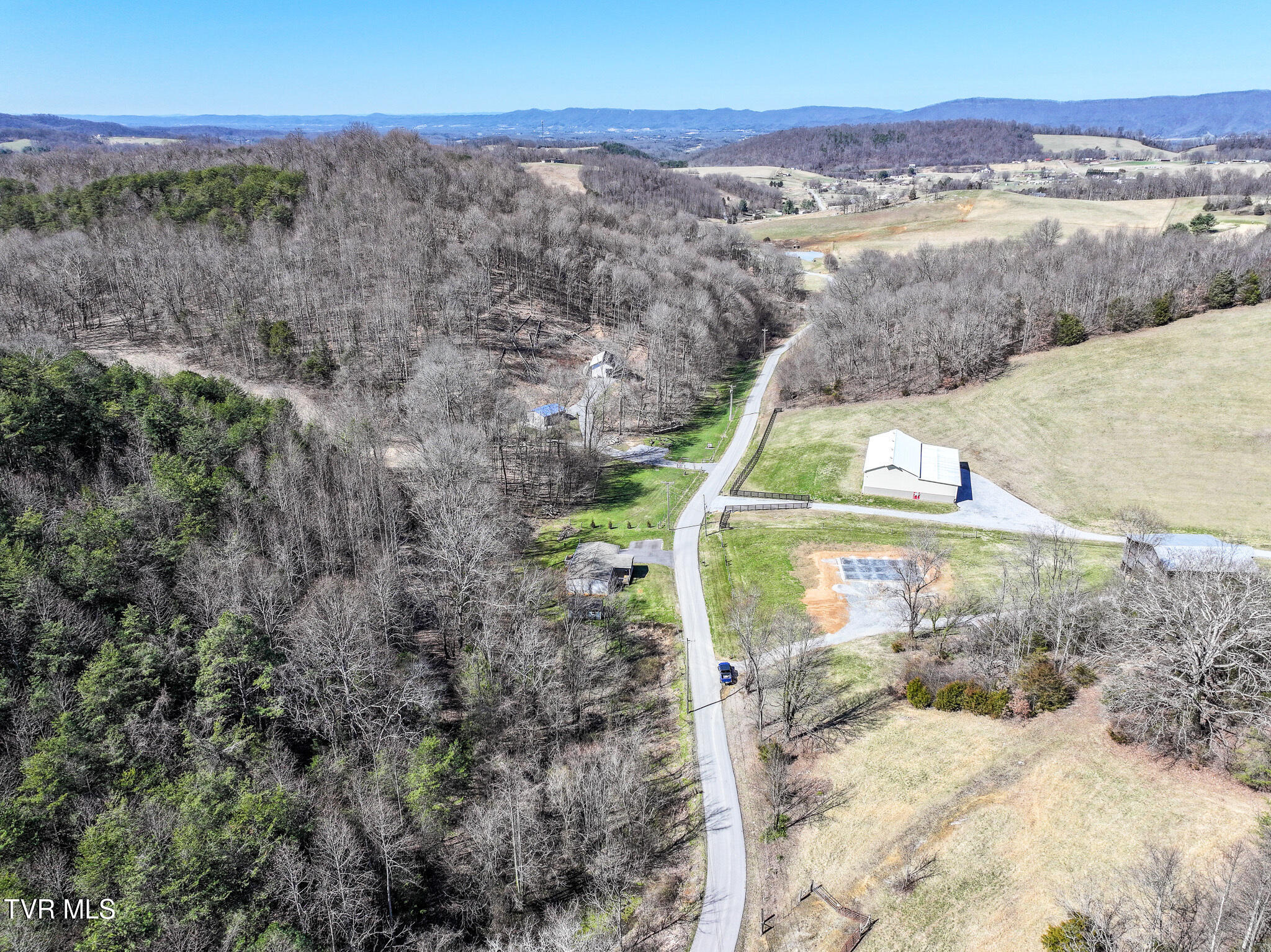 1320 Sugar Bowl Road Chuckey, TN 37641 - Photo 3 of 39 IMG_4073