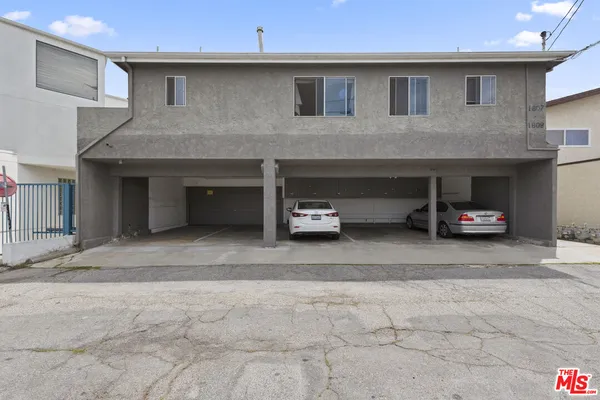 $2,450,000 | 1807 Oak Street, Santa Monica, CA 90405