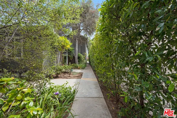 $2,450,000 | 1807 Oak Street, Santa Monica, CA 90405