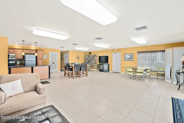 $1,950 | 201 St Lucie Lane, Unit 201, Cocoa Beach, FL 32931