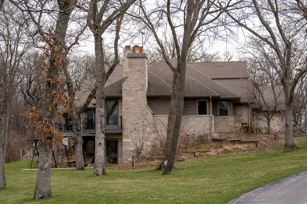 $2,200,000 | 8806 Whispering Pnes Trail, Woodstock, IL 60098