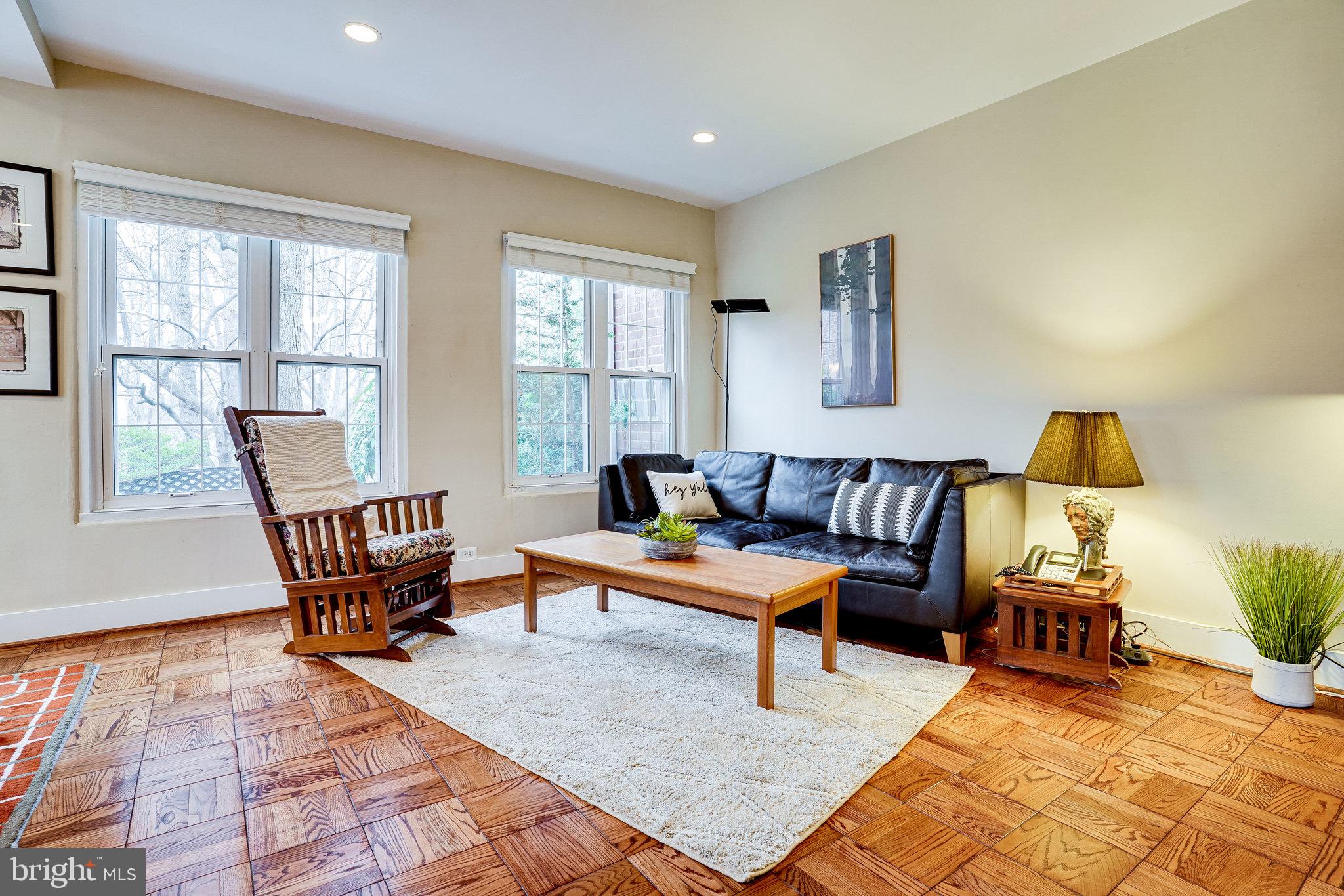 3312 Gunston Road Alexandria, VA 22302 - Photo 16 of 43 Lots of windows throughout!