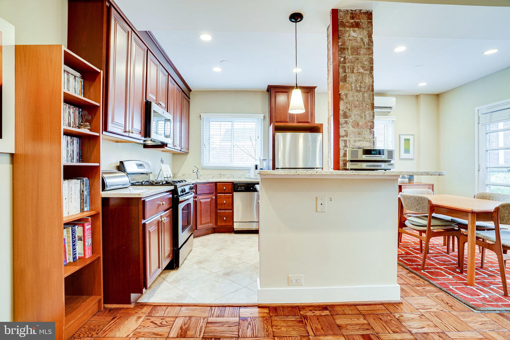 3312 Gunston Road Alexandria, VA 22302 - Photo 25 of 43 Corner island separates kitchen from dining room