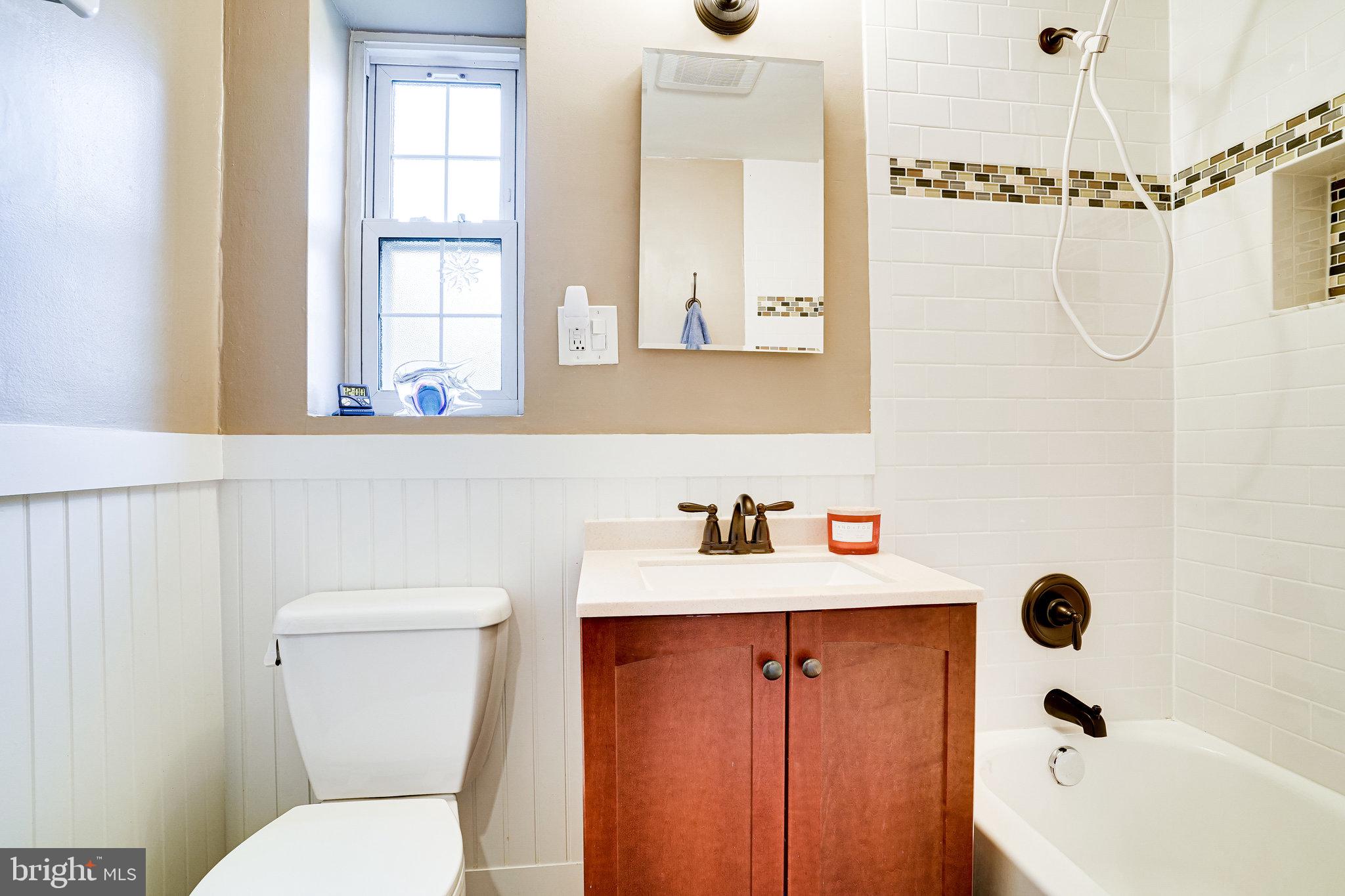 3312 Gunston Road Alexandria, VA 22302 - Photo 33 of 43 Bathroom with modern paneling