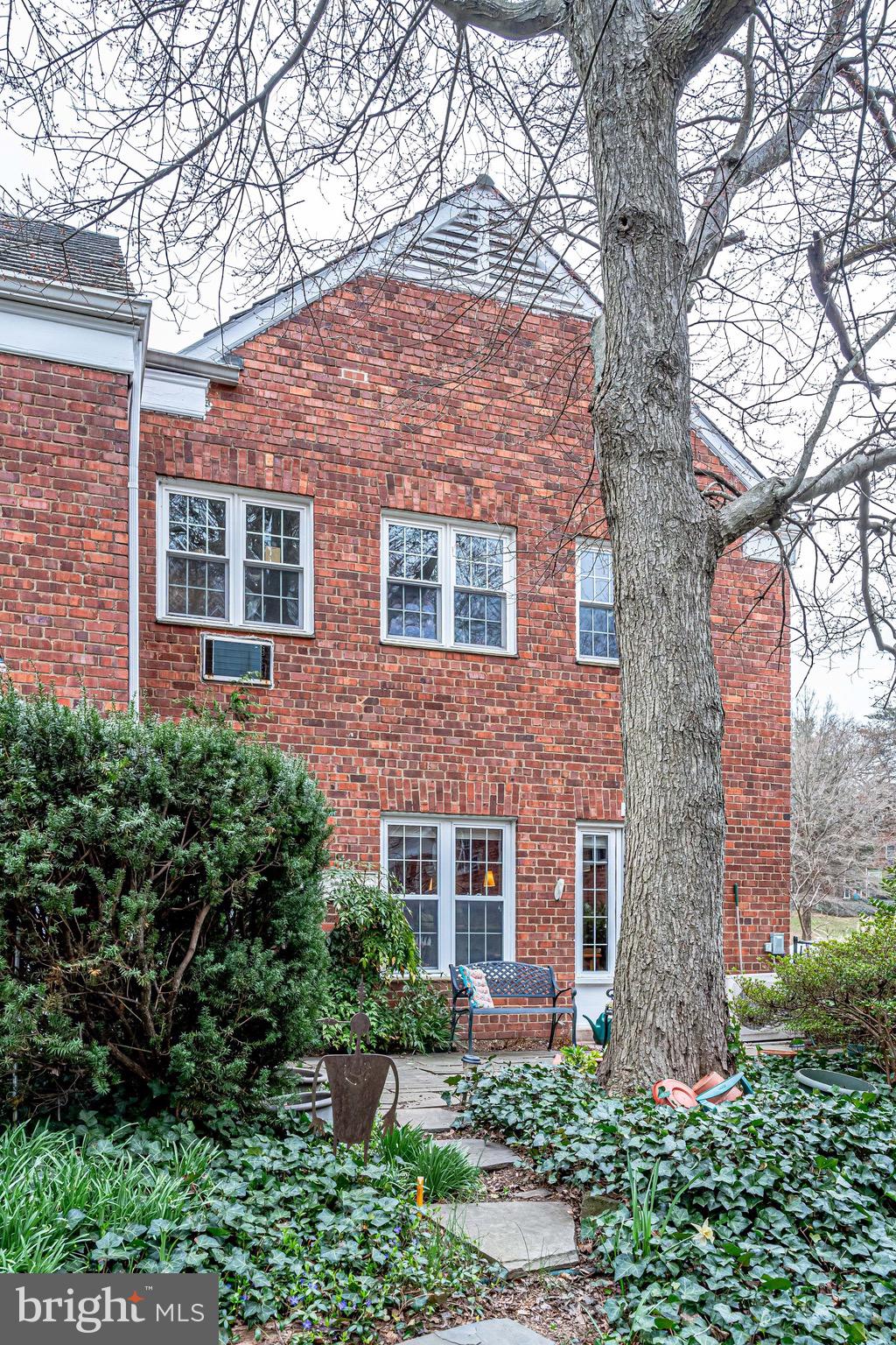 3312 Gunston Road Alexandria, VA 22302 - Photo 37 of 43 Back view of unit and private patio!