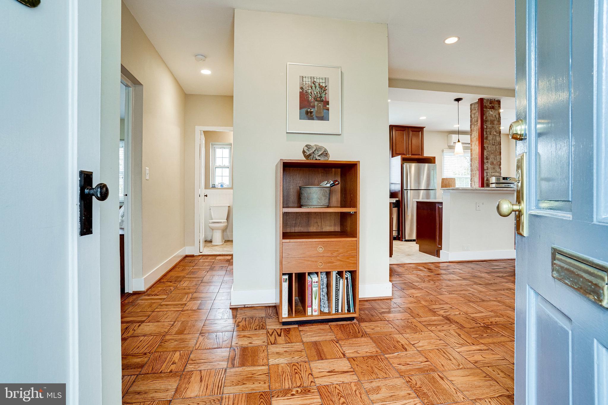 3312 Gunston Road Alexandria, VA 22302 - Photo 9 of 43 Entry way to 1BR Condo