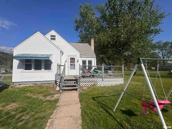 $87,900 | 306 East Green Street, Augusta, IL 62311