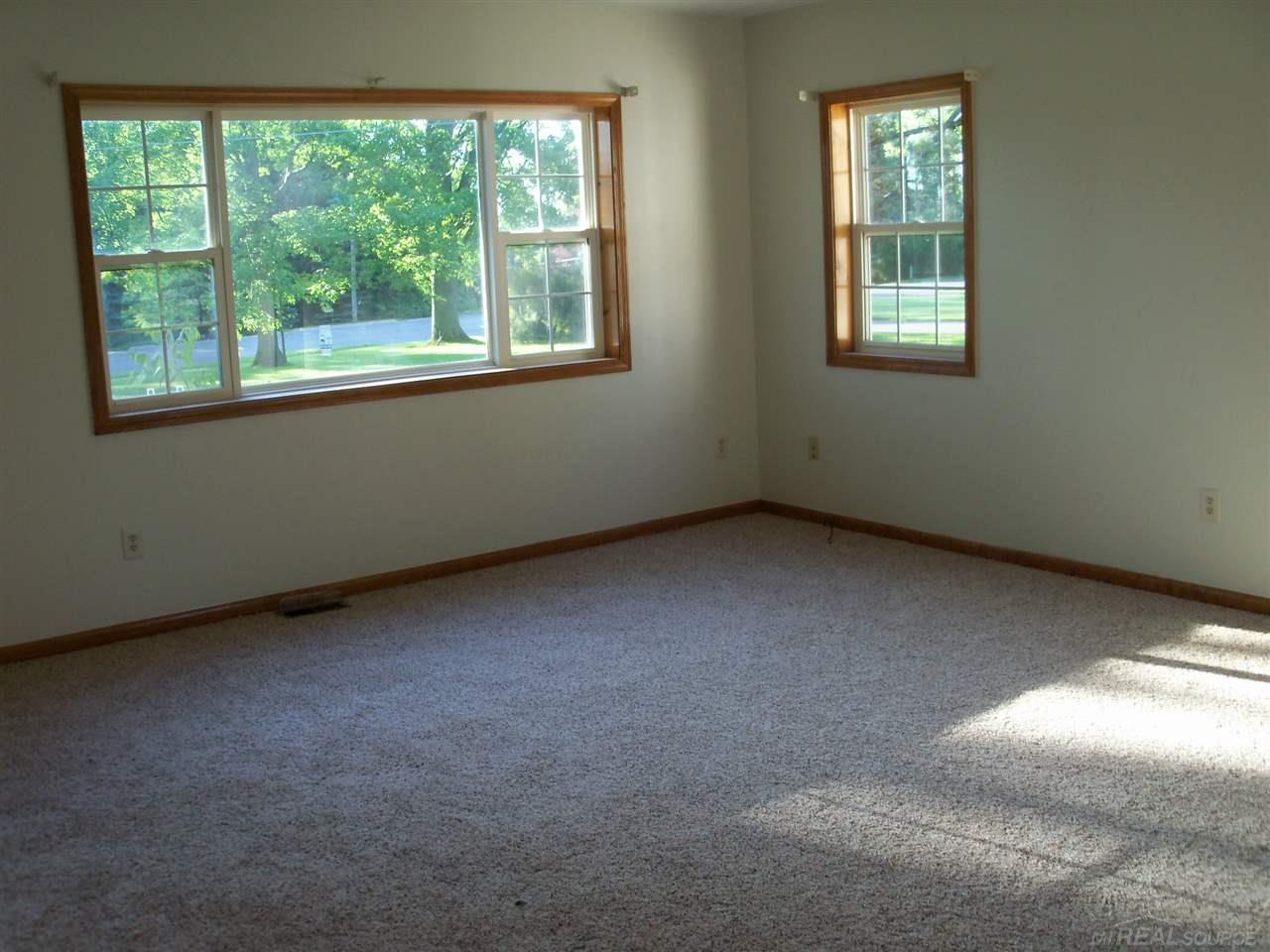 161 North Ridge Street Port Sanilac, MI 48469 - Photo 9 of 27 31274781-8.JPG