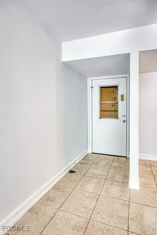 a view of an entryway of the house