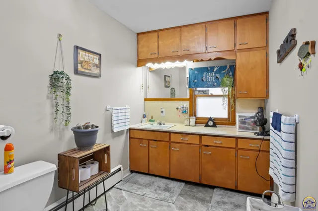 $245,000 | 2801 Main Street, Vassar, KS 66543