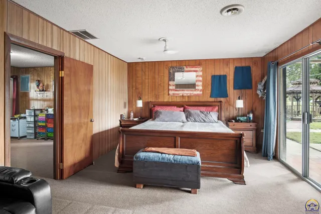 $245,000 | 2801 Main Street, Vassar, KS 66543