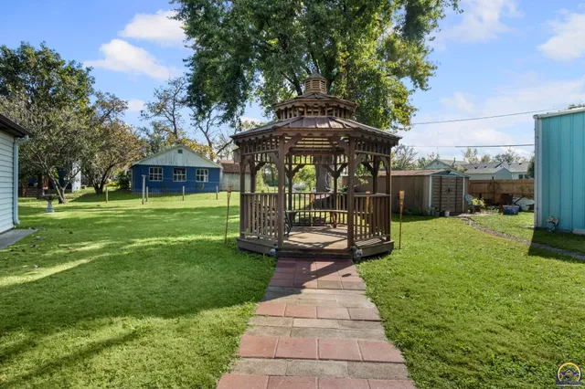 $245,000 | 2801 Main Street, Vassar, KS 66543