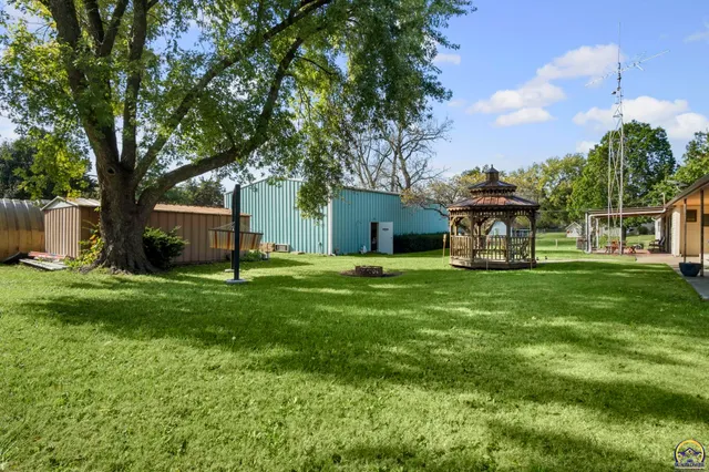 $245,000 | 2801 Main Street, Vassar, KS 66543