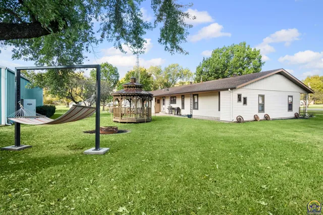 $245,000 | 2801 Main Street, Vassar, KS 66543