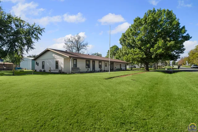 $245,000 | 2801 Main Street, Vassar, KS 66543