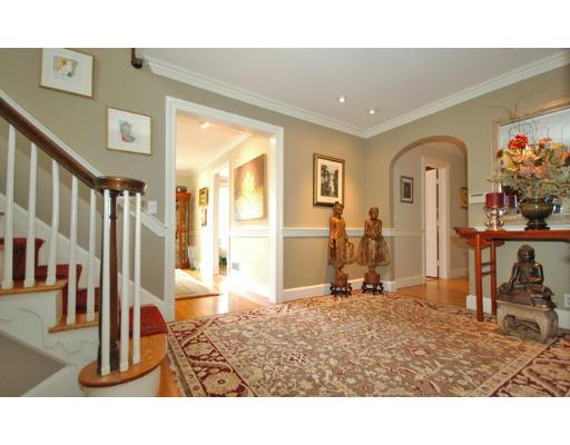 79 Baxter Road Brookline, MA 02445 - Photo 8 of 13