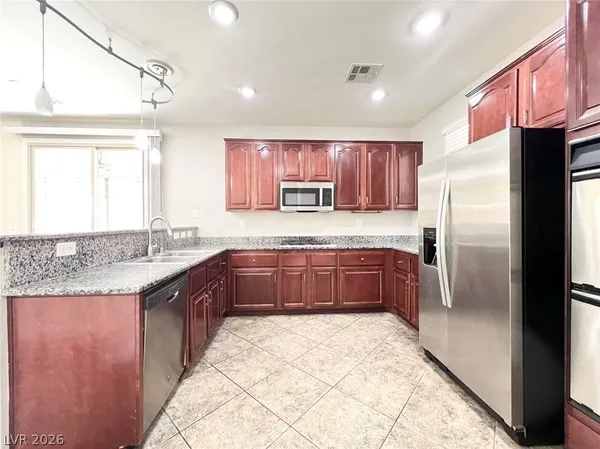 $2,500 | 10555 Winter Grass Drive, Las Vegas, NV 89135