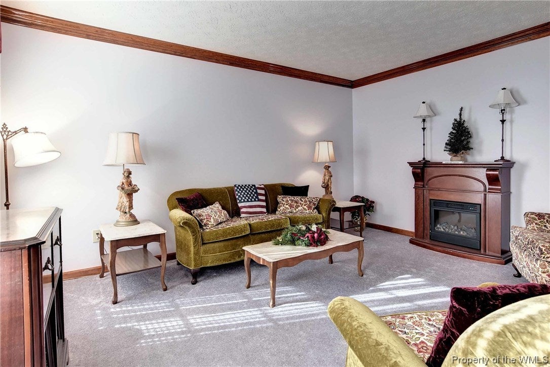 18 Hunter Trace Hampton, VA 23669 - Photo 3 of 41 Gallery Image 3