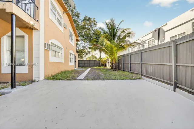 $2,200 | 36 Northeast 64th Terrace, Unit A, Miami, FL 33138