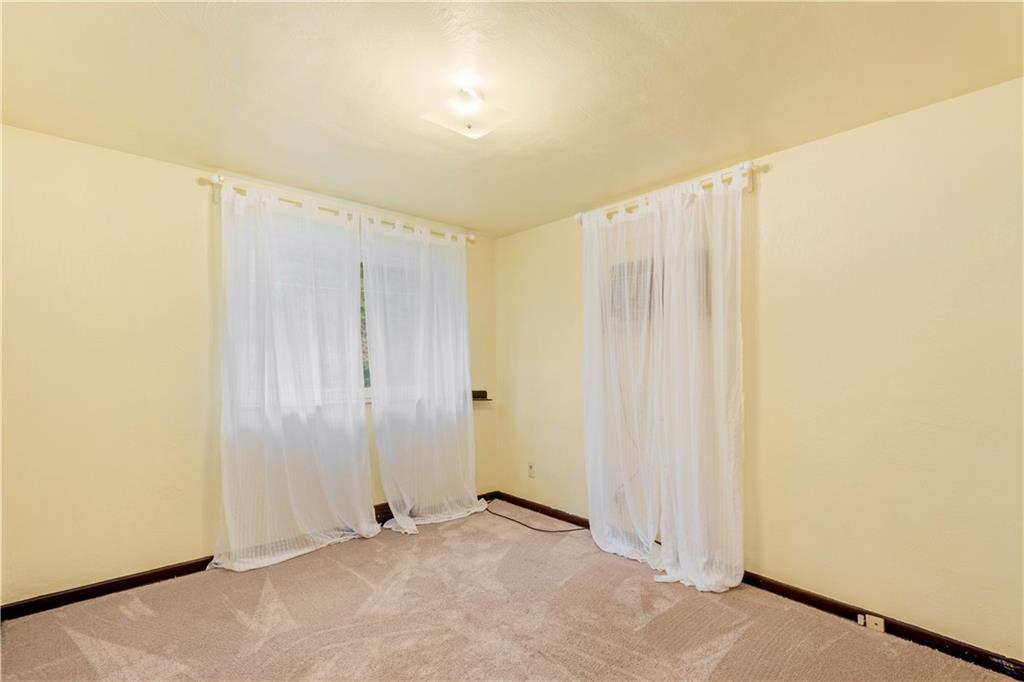 4073 Brighton Road Pittsburgh, PA 15212 - Photo 11 of 25 Gallery Image 11