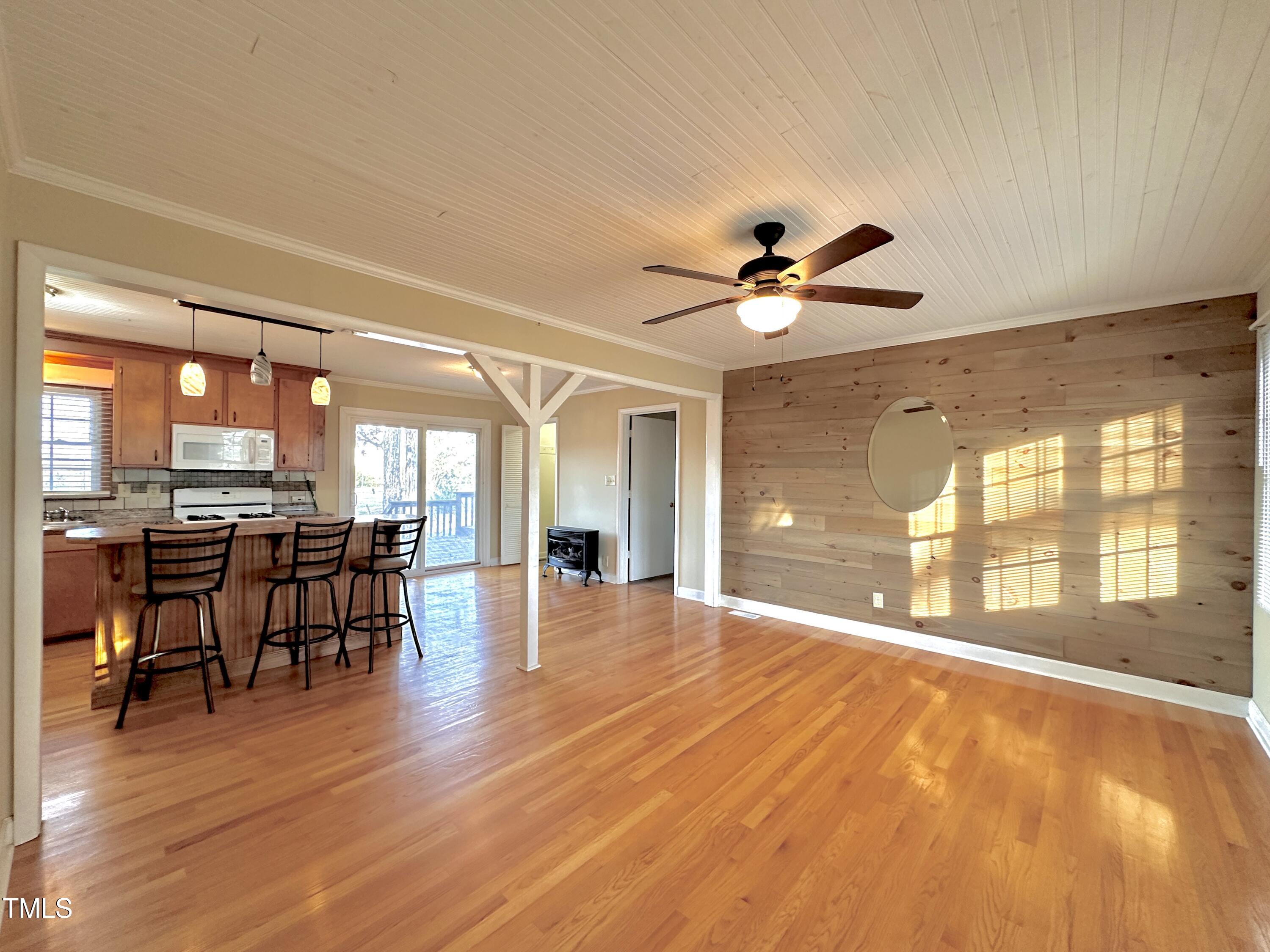 1049 Jackson Royster Road Henderson, NC 27537 - Photo 5 of 22 IMG_0064