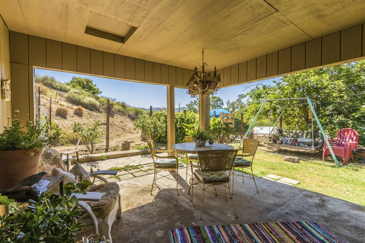 39542 Daily Fallbrook Ca Fallbrook, CA 92028 - Photo 6 of 25 Gallery Image 6