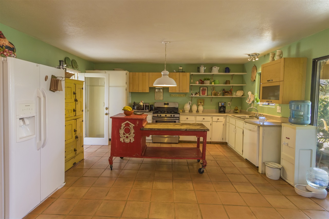 39542 Daily Fallbrook Ca Fallbrook, CA 92028 - Photo 8 of 25 Gallery Image 8