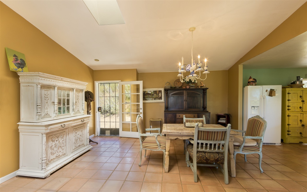 39542 Daily Fallbrook Ca Fallbrook, CA 92028 - Photo 10 of 25 Gallery Image 10