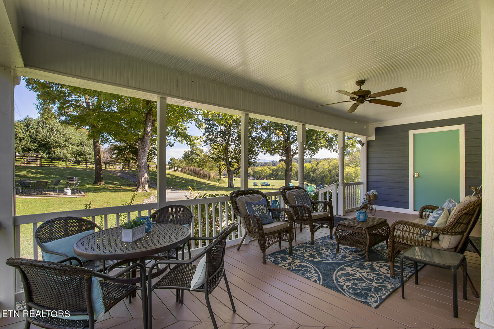 9604 Kodak Road Kodak, TN 37764 - Photo 46 of 60 46_KodakRoad_9604_SidePorch03