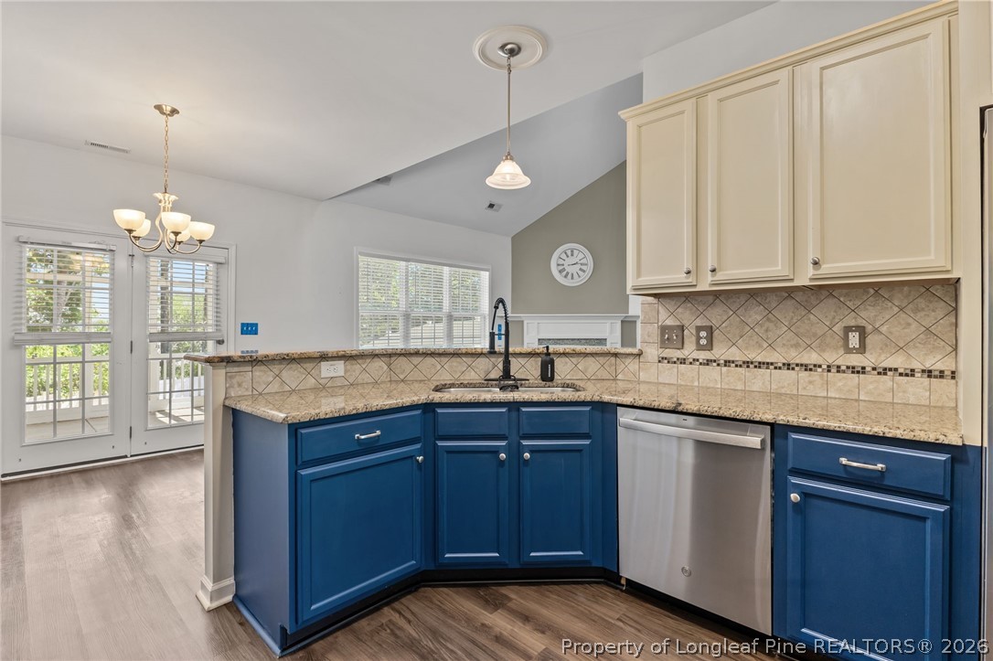 412 Sedgemoor Road Fayetteville, NC 28311 - Photo 14 of 42 Kitchen