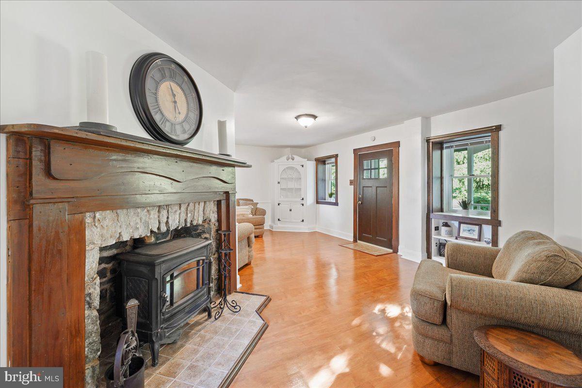 109 Waterville Road Wallingford, PA 19086 - Photo 16 of 48