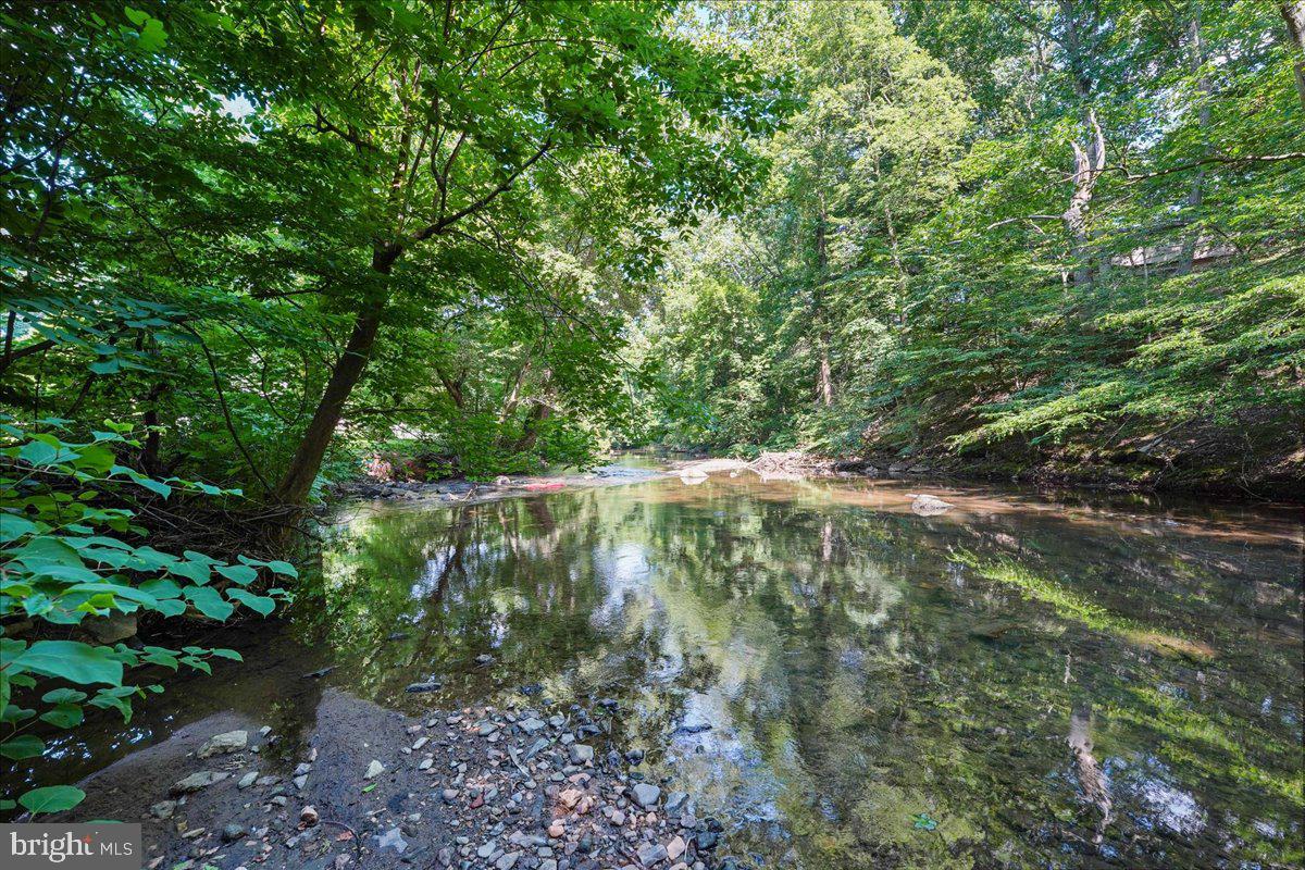 109 Waterville Road Wallingford, PA 19086 - Photo 2 of 48