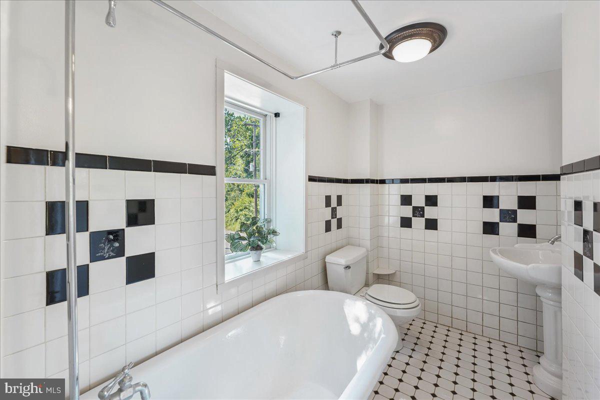 109 Waterville Road Wallingford, PA 19086 - Photo 34 of 48