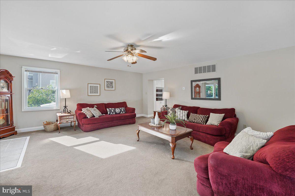 109 Waterville Road Wallingford, PA 19086 - Photo 9 of 48