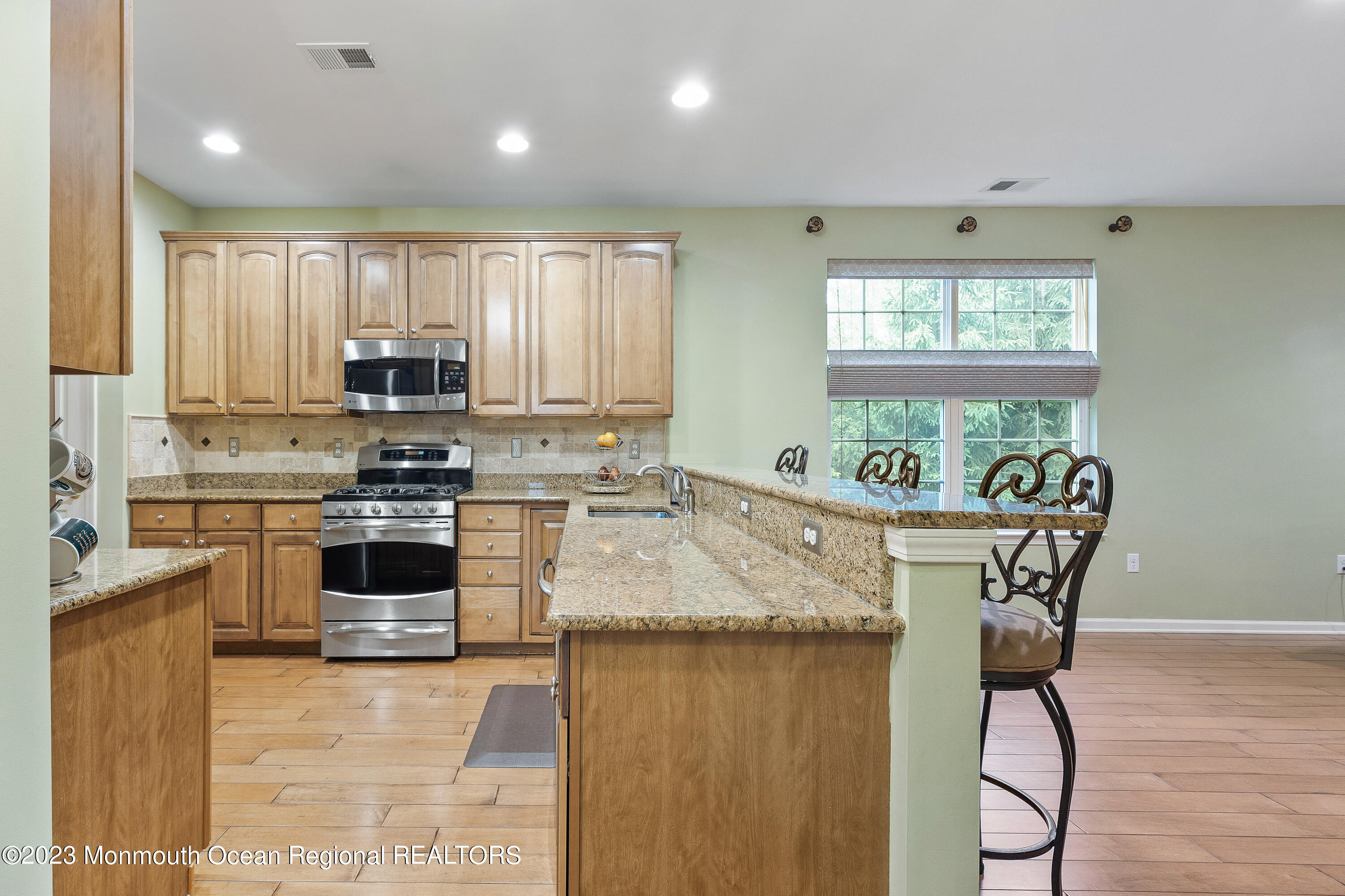 29 Kingston Drive Jackson, NJ 08527 - Photo 11 of 41 KITCHEN