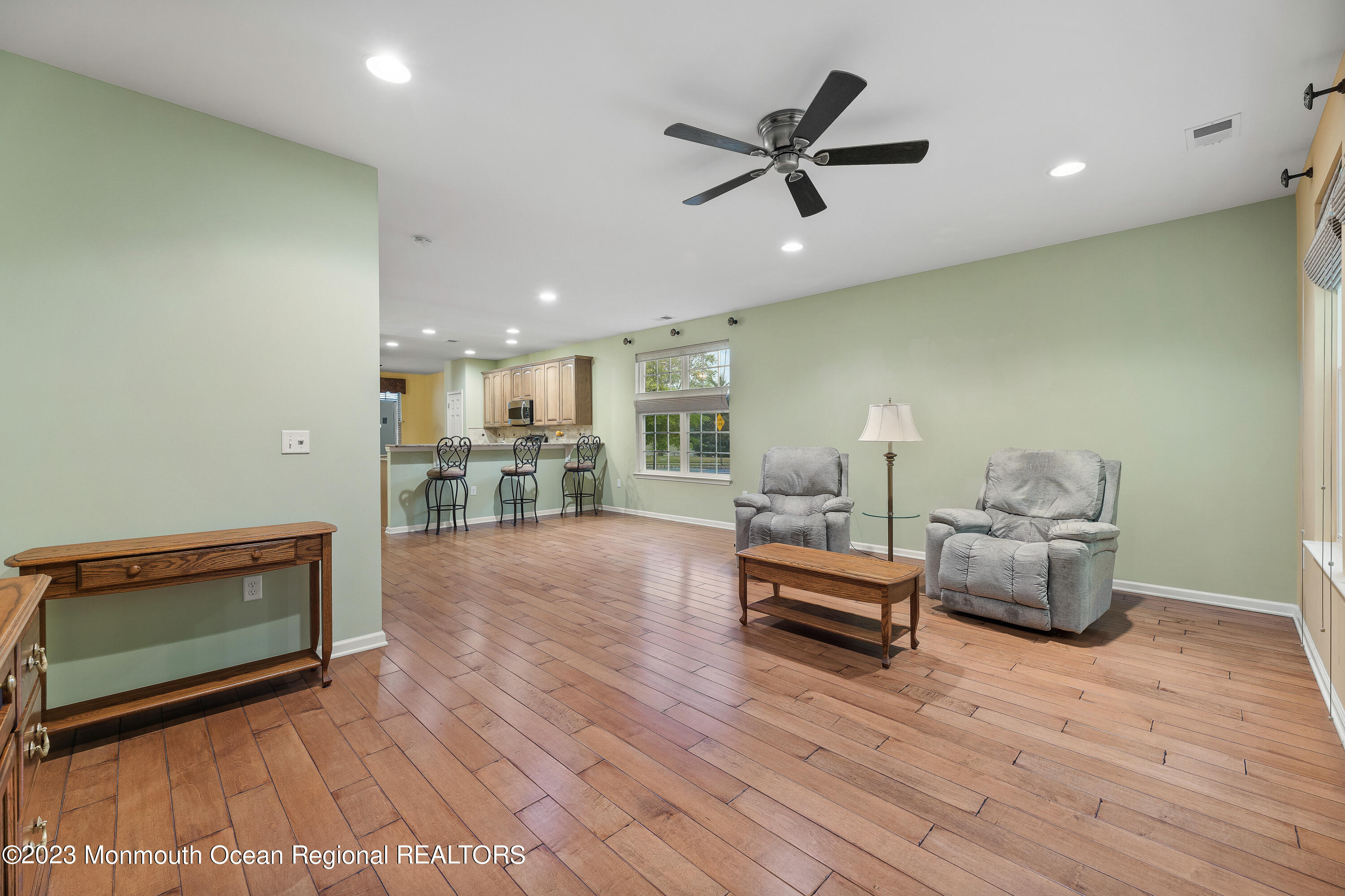 29 Kingston Drive Jackson, NJ 08527 - Photo 18 of 41 LIVING ROOM-DINING ROOM
