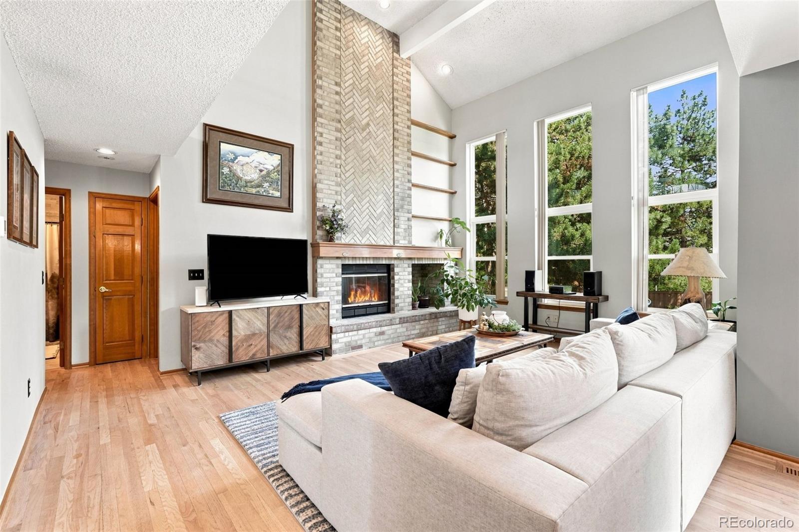 2085 Chelsea Court Highlands Ranch, CO 80126 - Photo 6 of 50 Gallery Image 6