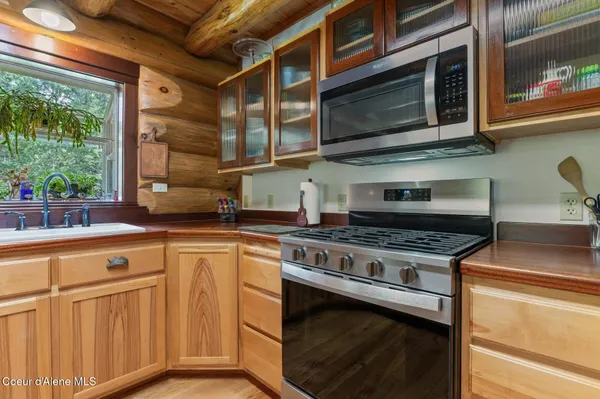 $1,795,000 | 1198 Mountain View Drive, Sandpoint, ID 83864